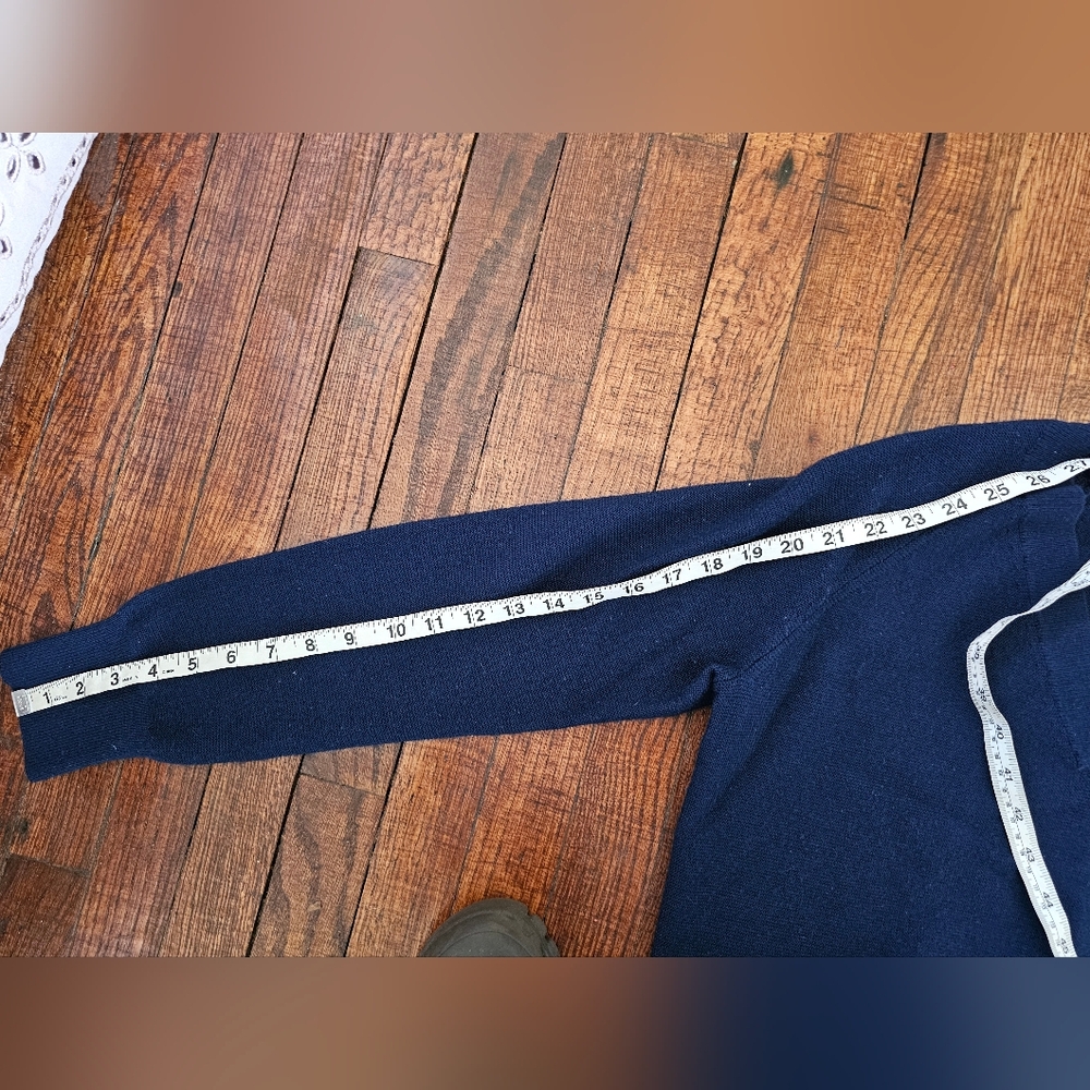 The Reset R Label 100% Wool Navy Blue V-Neck Preppy Oversized Sweater Sz XS- M - Picture 6 of 9
